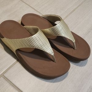 FitFlop | Gold Fit Flop Thong Sandals